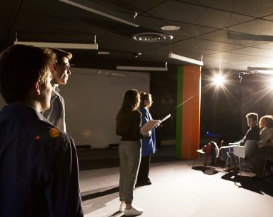 Les étudiants du Conservatoire sur la scène de la Maison des Arts lors de son ouverture le 3 décembre dernier.