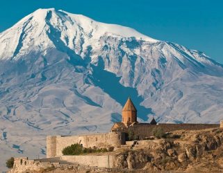 https://13commeune.fr/app/uploads/2022/10/Armenie-2-Mt-Ararat-321x250.jpg