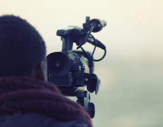 https://13commeune.fr/app/uploads/2024/07/videographer-698667_1280-321x250.jpg
