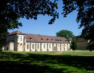 https://13commeune.fr/app/uploads/2025/06/Abbaye_Maubuisson_-©_SDAVO-321x250.jpg