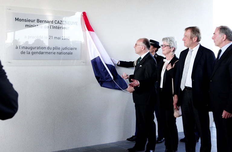 Inauguration pôle judiciaire gendarmerie nationale bernard cazeneuve