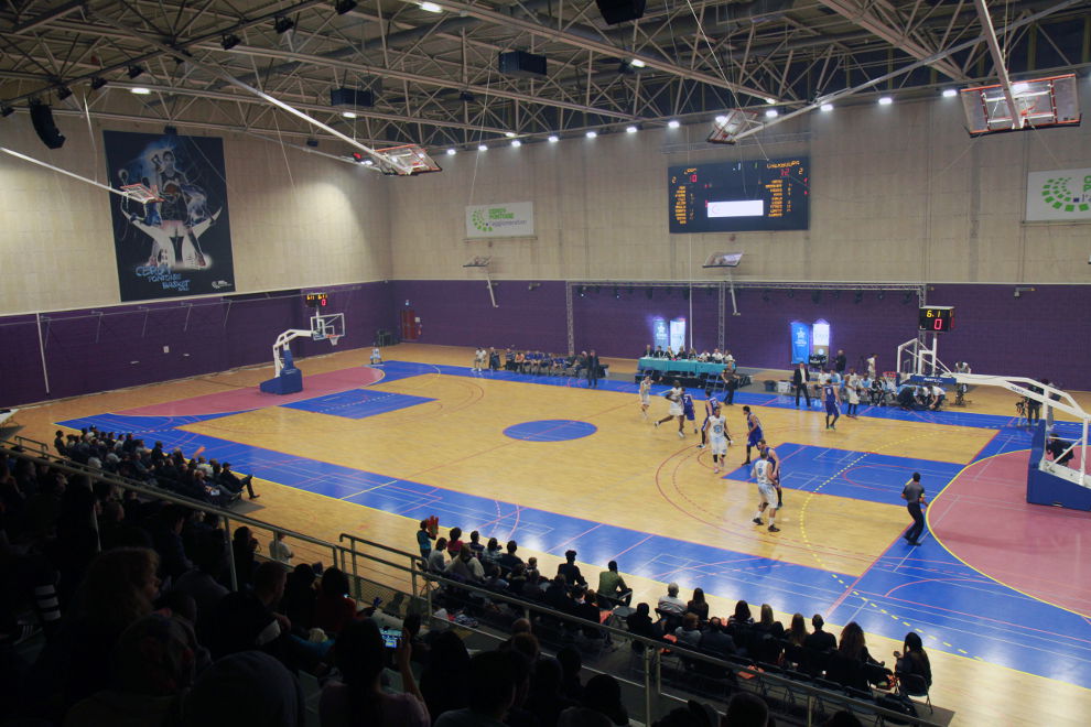 La grande salle des sports du complexe des Maradas